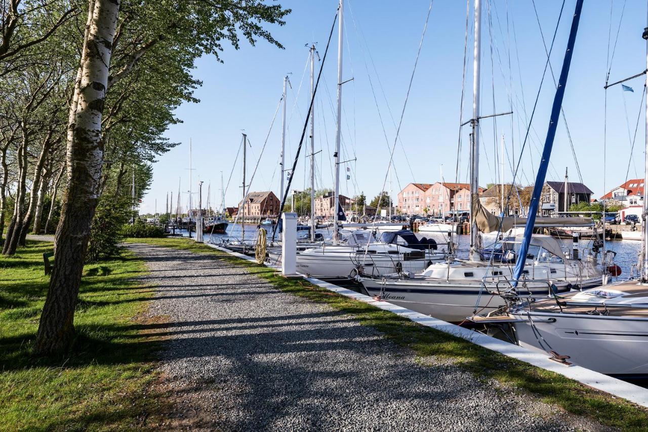 Helle Stuuv * Lemkenhafen auf Fehmarn